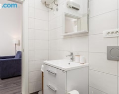 Tüm Ev/Apart Daire Apartment With Balcony Nest In 2 (Rijeka, Hırvatistan)