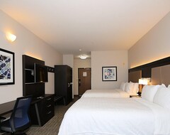 Holiday Inn Express Hotel & Suites Ashland, an IHG Hotel (Ashland, USA)