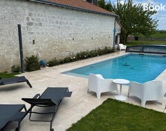 Cijela kuća/apartman Le Cottage Deleanor (La Roche-Clermault, Francuska)