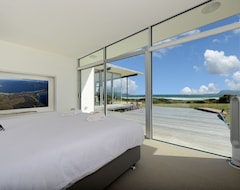 Khách sạn Cloudy Bay Beach House (South Bruny, Úc)