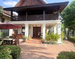 Khách sạn Luang Prabang Residence & Travel (Luang Prabang, Lào)