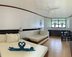Khách sạn Lago De Oro (Calatagan, Philippines)