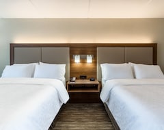 Khách sạn Plus Technology Park Inn & Suites (Cedar Falls, Hoa Kỳ)