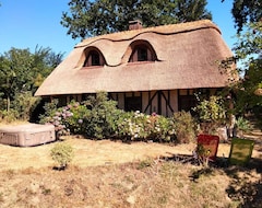 Koko talo/asunto La Chaumiere Normande (Gonneville-la-Mallet, Ranska)