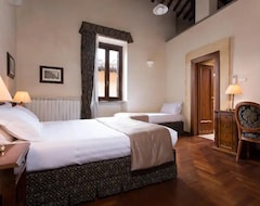 Hotel Teatro Pace (Rome, Italy)