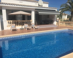Cijela kuća/apartman Villa In El Portet, Large Pool, 10x 5m And Panoramic Sea And Mountain Views (Teulada, Španjolska)