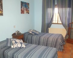 Entire House / Apartment Casa Rural El Hollejo For 6 People (Pulgar, Spain)