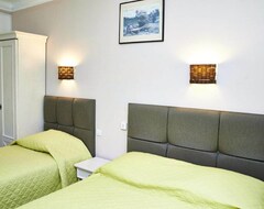 Hotel Luxor (Issy-les-Moulineaux, Francia)