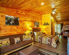 Hotel Bigfoot Lodge Room Three - Outdoor Adventures (Dalton, USA)