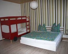 Tüm Ev/Apart Daire Apartment / App. For 4 Guests With 68m² In Ivenack (65331) (Ivenack, Almanya)