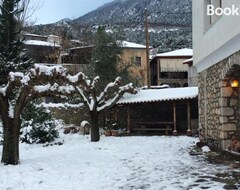 Toàn bộ căn nhà/căn hộ Superb Mountain House In Lilea Parnassos (Polydroso, Hy Lạp)