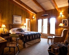Hotel House on Metolius (Camp Sherman, USA)