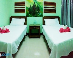 Hotel Badjao Inn & Restaurant (Port Barton, Philippines)
