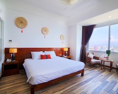 Khách sạn The Light Hotel And Resort (Nha Trang, Việt Nam)