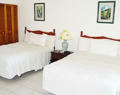 Hotelli Oualie Beach Resort (Newcastle, Saint Kitts ja Nevis)
