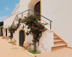 Hotel Llucatx Menorca (Es Mercadal, İspanya)
