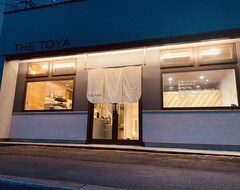 Khách sạn The Toya (Toyako, Nhật Bản)
