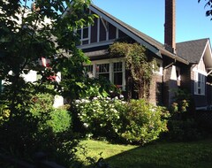 Casa/apartamento entero Charming Upstairs Suite In Historic Grandview Woodland (Vancouver, Canadá)