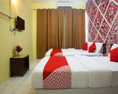 OYO 796 Jr Hotel (Sitiawan, Malaysia)
