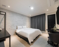 Andong Queen Hotel (newly Constructed) (Andong, South Korea)
