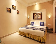 Khách sạn OYO 4732 D Grand (Bareilly, Ấn Độ)