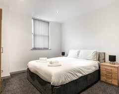 Koko talo/asunto Contemporary 1 Bed Apartment In Central Halifax (Halifax, Iso-Britannia)