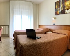 Hotel Sollievo - San Gennaro (San Giovanni Rotondo, İtalya)