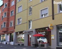 Entire House / Apartment Executive 1 Bedroom Flat, City Center (hammer 1) (Zürich, Switzerland)