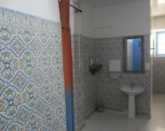 Hostelli Dar Ya (Tunis, Tunisia)