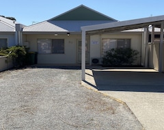 Koko talo/asunto Unit 56 Seafront Estate (Jurien Bay, Australia)