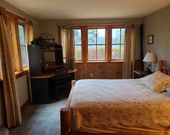 Casa/apartamento entero Award-winning Adirondack On Lake Winnipesaukee. 8 Bed, Beach, Hot Tub, Sauna (Moultonborough, EE. UU.)