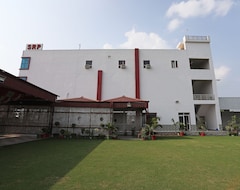 Hotel OYO 17291 Shree Ram Palace (Pataudi, India)