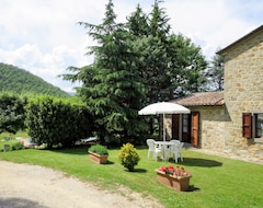 Hele huset/lejligheden Casale In Collina-panoramicissimo-con Piscina - Lo Scoiattolo (Lisciano Niccone, Italien)