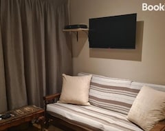Khách sạn 282 Guesthouse/self-catering (Centurion, Nam Phi)