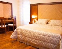 Hotelli La Casilla I y II (Cangas de Narcea, Espanja)