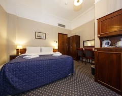 Khách sạn Regency House Hotel (London, Vương quốc Anh)