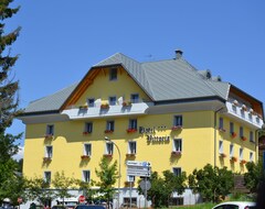 Hotel Vittoria (Folgaria, Italy)