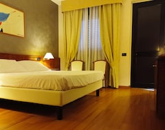 Hotel Motel Europa (Ossona, Ý)