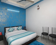 FabHotel Prakash Apartment Sector 26 (Noida, India)