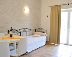 Khách sạn Residenza Le Due Torri (Riva del Garda, Ý)