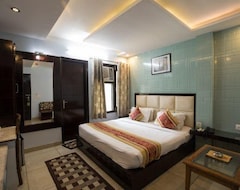 Hotel D2M (Rohtak, India)
