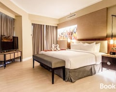 Otel Mandarin Bay Resort And Spa (Balabag, Filipinler)