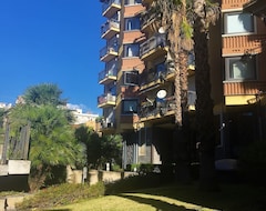 Toàn bộ căn nhà/căn hộ Beautiful Home with Terrace on Catania's Seafront - 20km Etna, 50km Taormina (Catania, Ý)