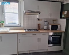 Cijela kuća/apartman Petite Maison Chaleureuse Avec Parking (Leuze-en-Hennegau, Belgija)