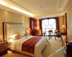 Cili Hotel (Zhangjiajie, China)