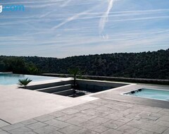 Toàn bộ căn nhà/căn hộ Villa Exclusiva Con Piscina Infinity Y Jacuzzi! (Valdemorillo, Tây Ban Nha)