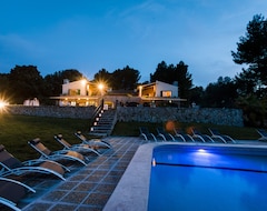 Toàn bộ căn nhà/căn hộ Big Family House With Pool In Forest Area (Santa Eugenia, Tây Ban Nha)