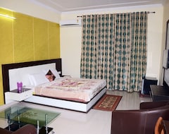Hotel Krishna International (Mathura, India)