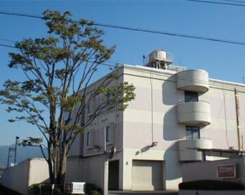 Hotel RakuSerina (Yamanashi, Japón)