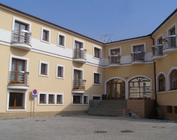 Hotel Eminent (Zlaté Moravce, Eslovaquia)